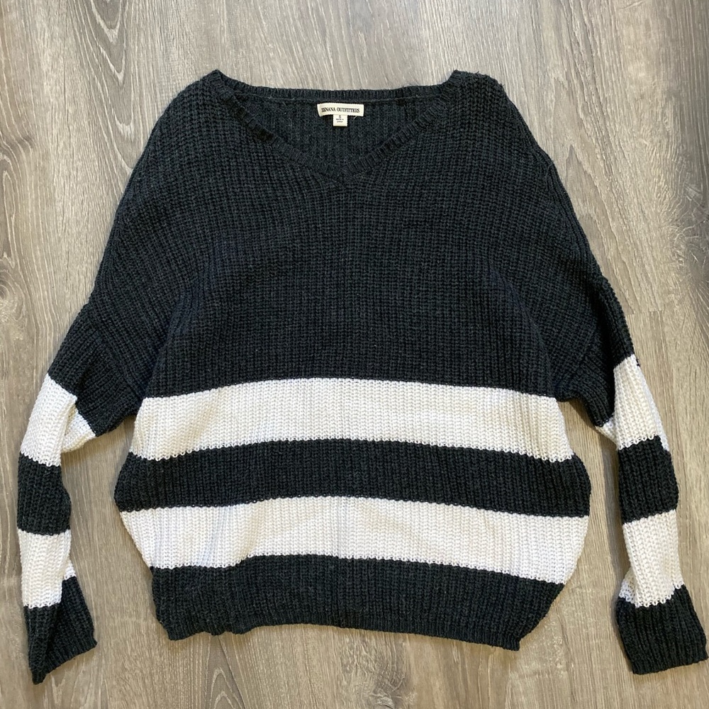 Knit sweater